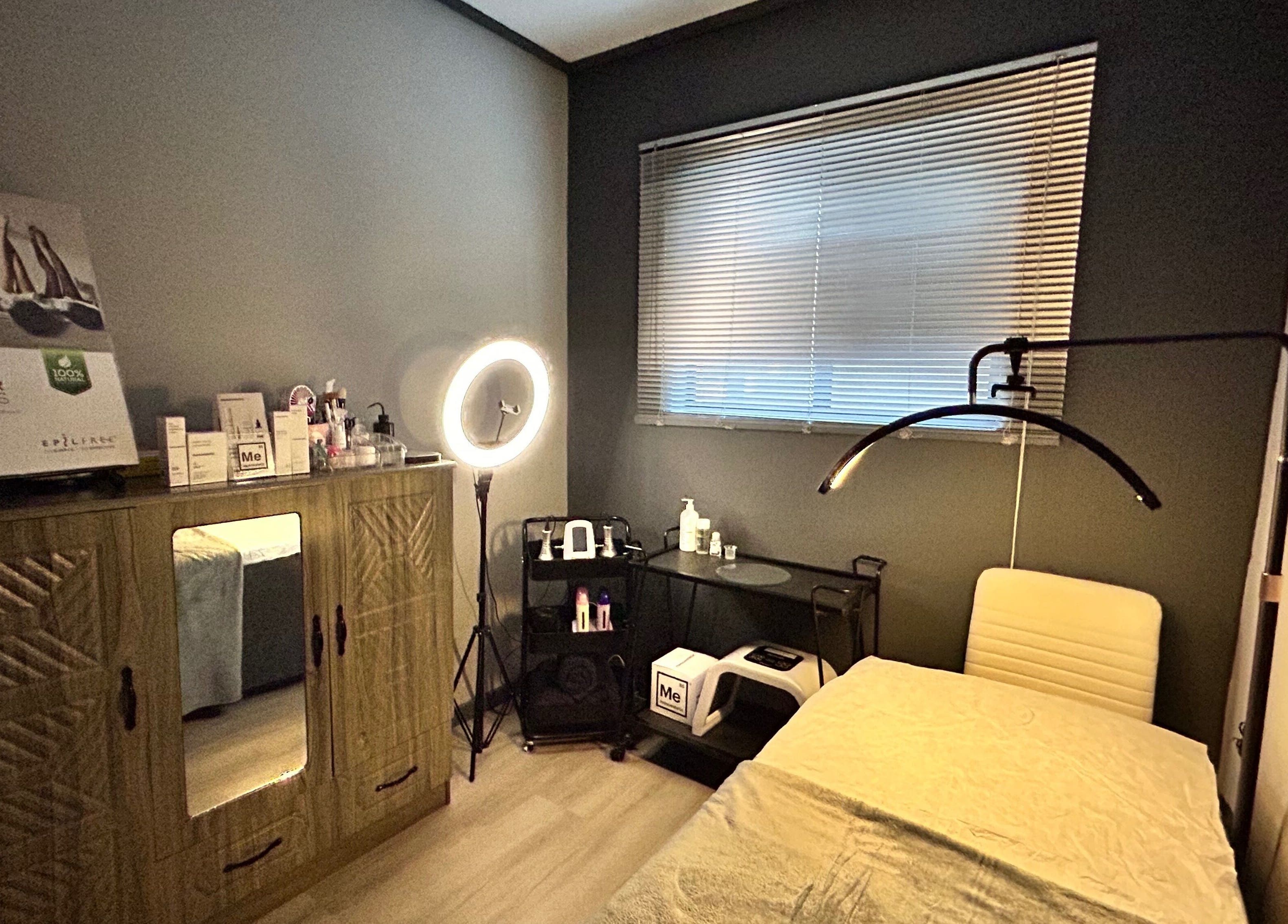 Cozy treatment room at Skincare & Aesthetics Clinic, Pretoria, Gauteng, ZA with modern equipment.