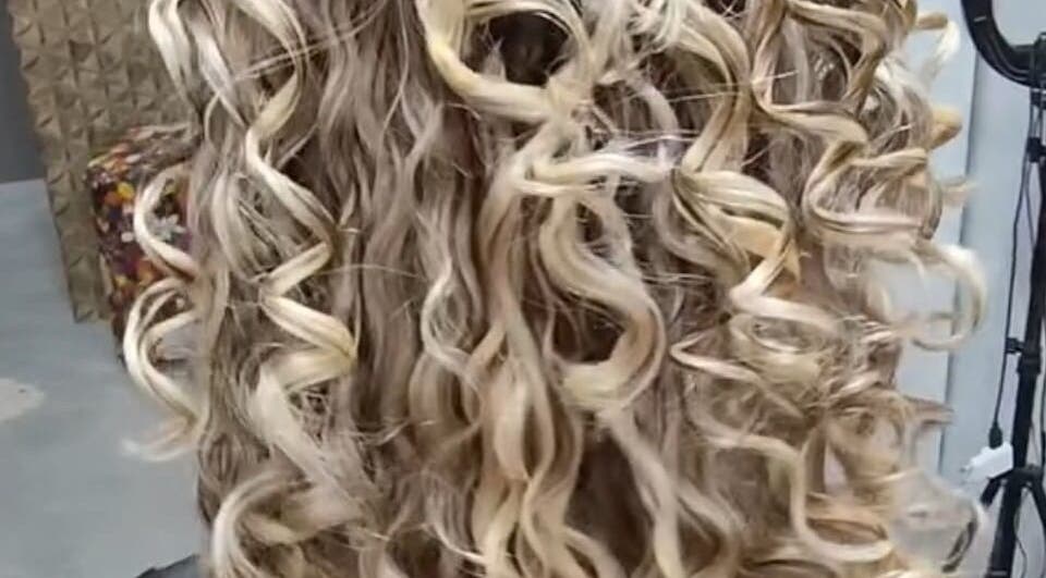 Cabelos cacheados tratados em Geane Moura, Pernambuco, Pernambuco, BR.