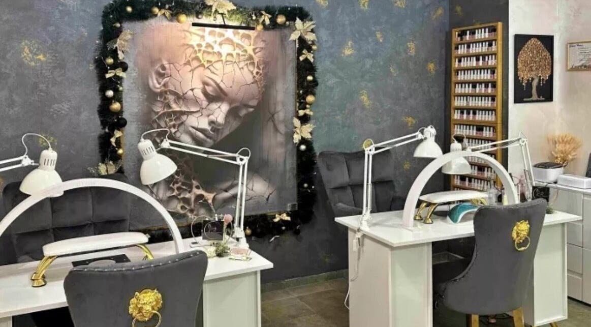 Елегантни места за маникюр в NailGlam студио за маникюр, София, Област София, BG.