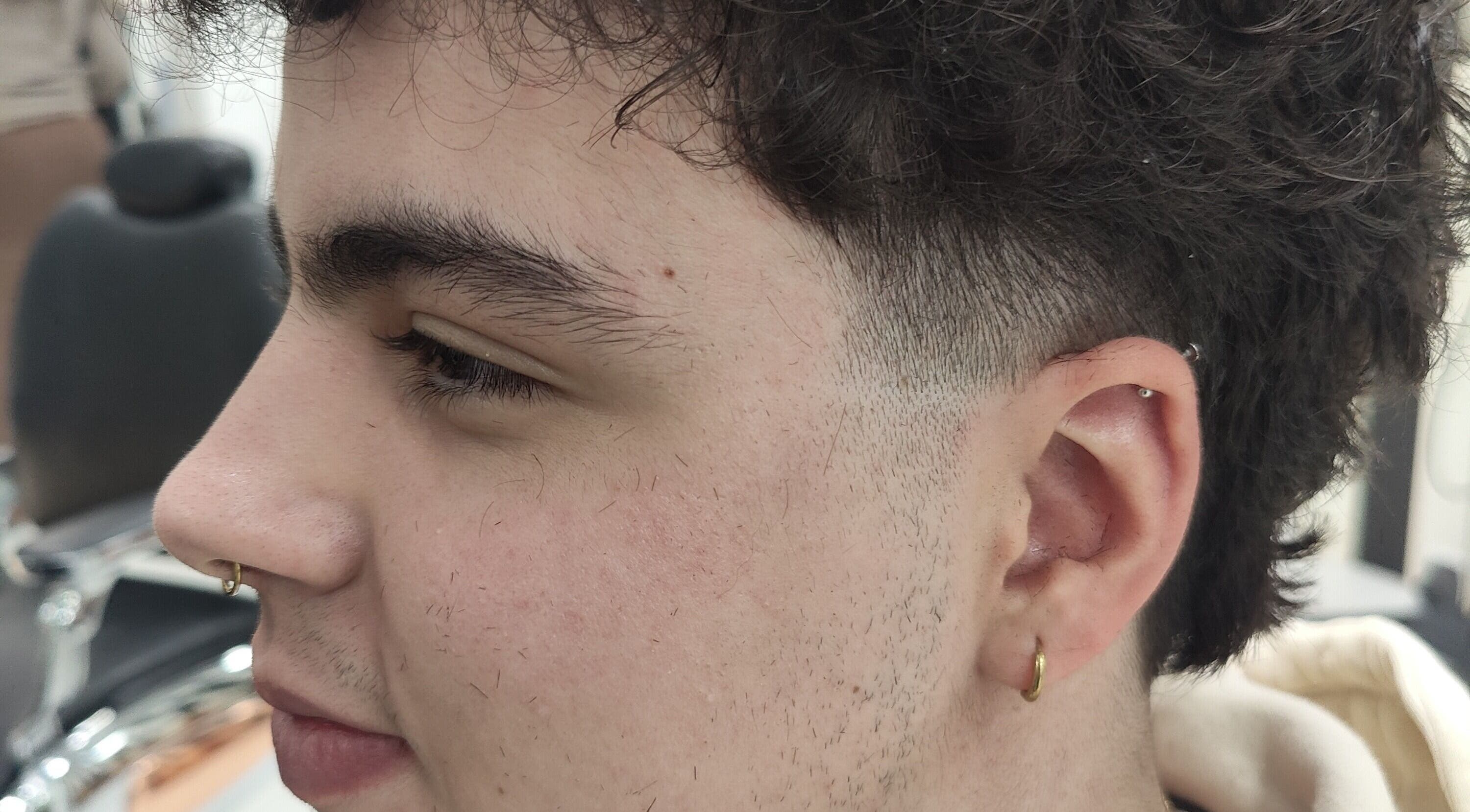 Corte de cabello moderno en Peluquería Y Barbería 💈 Unisex Ana González, Madrid, Comunidad De Madrid, ES.