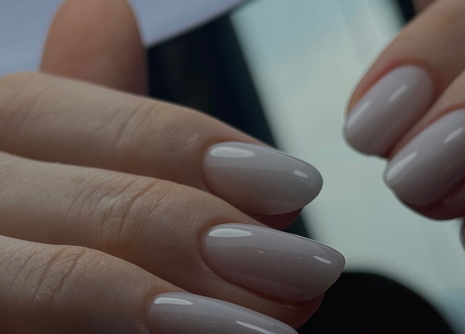 Móng tay mịn màng tại Redpetals.studio.hanoi, Hà Nội, Hà Nội, VN