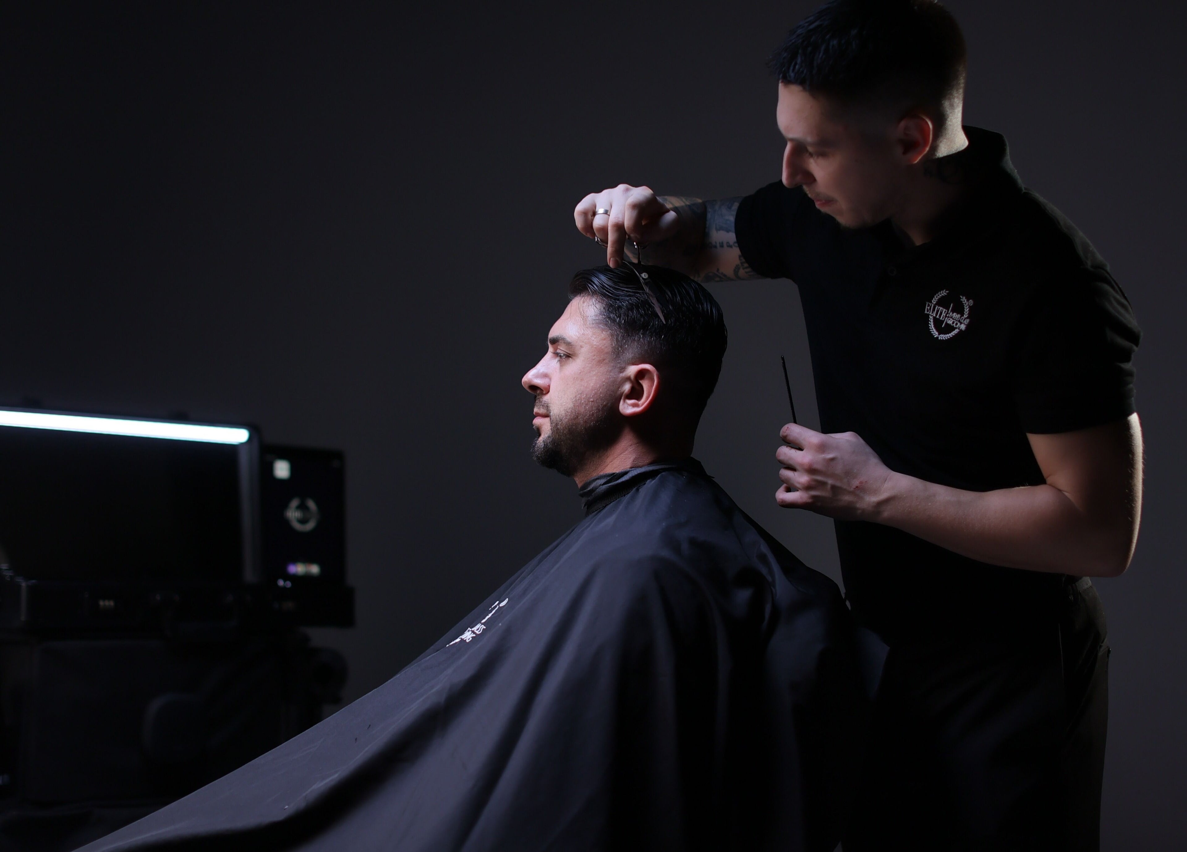 Elite Home Private Barber in Dubai, Dubai, AE offering a personalized haircut service.