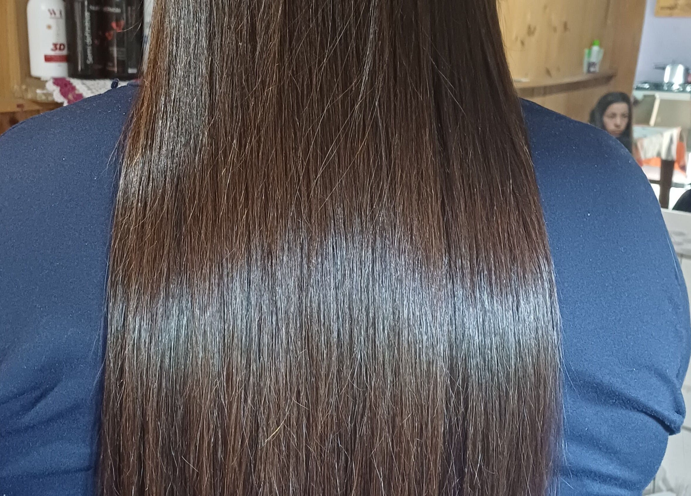 Cabelo liso e brilhante em Studio Bella, Rio Grande Do Sul, Rio Grande Do Sul, BR, destaca tratamento de qualidade.