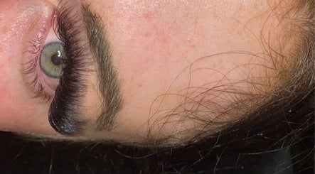 Bellas Beauty Lounge image 3