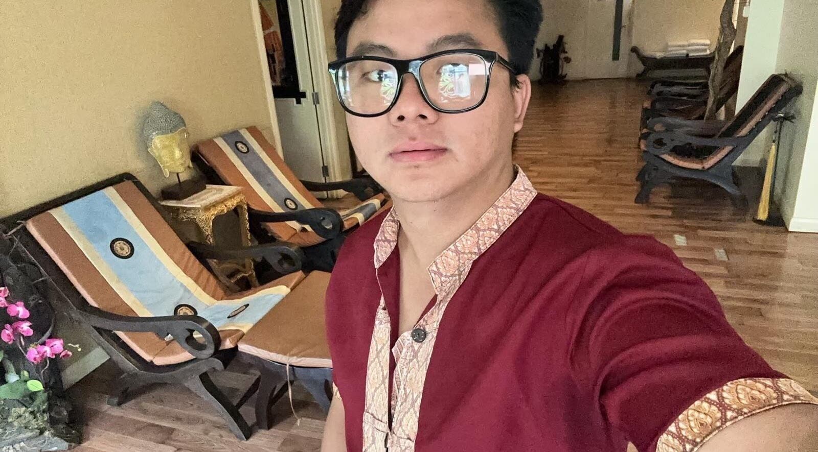 Calm ambiance at Thai Massage with Sagar, Feltham, England, GB. Cozy seating and relaxing decor.