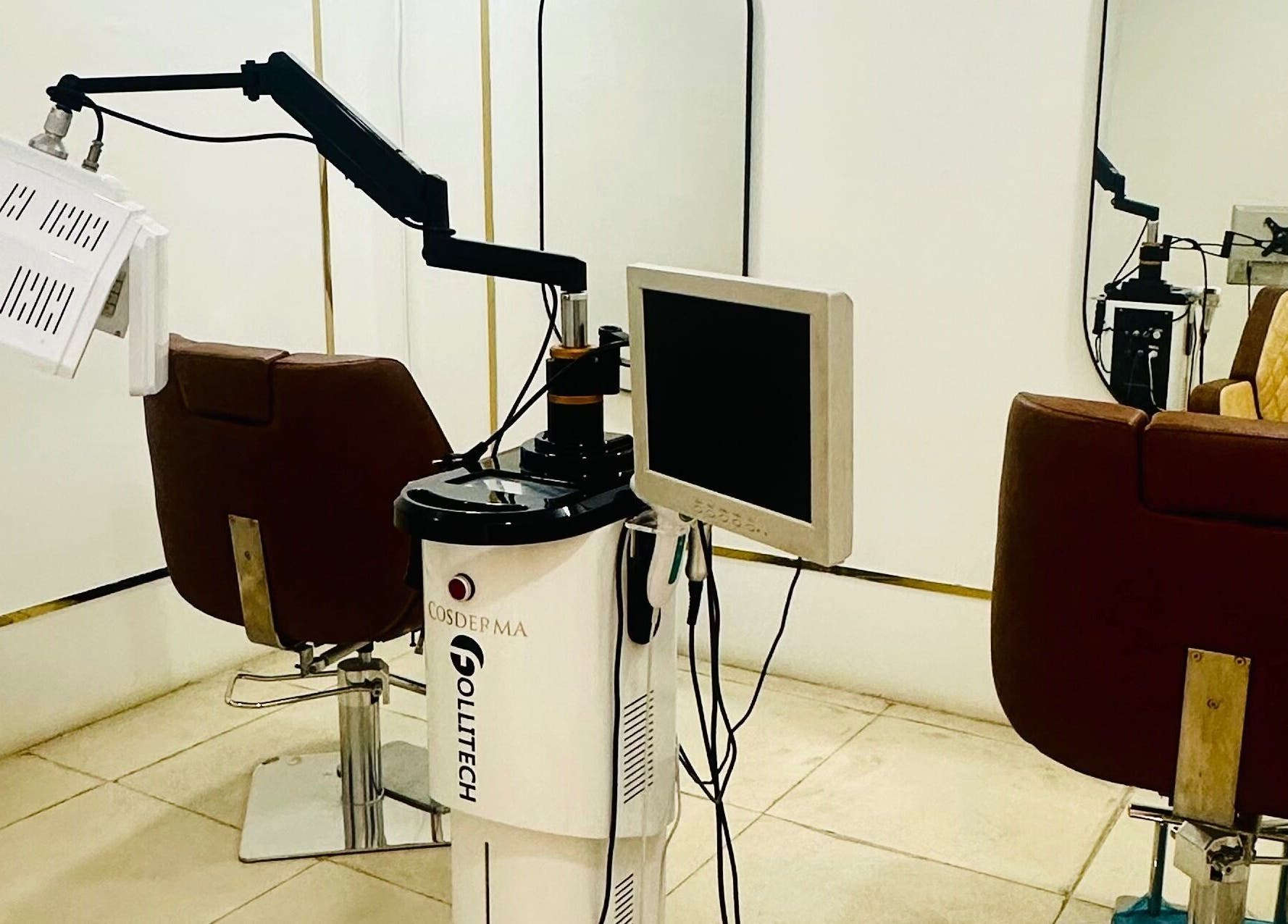 Dermatology treatment setup at Dr.Akhilas Aesthetics, Hyderabad, Telangana, IN, showcasing cutting-edge technology.