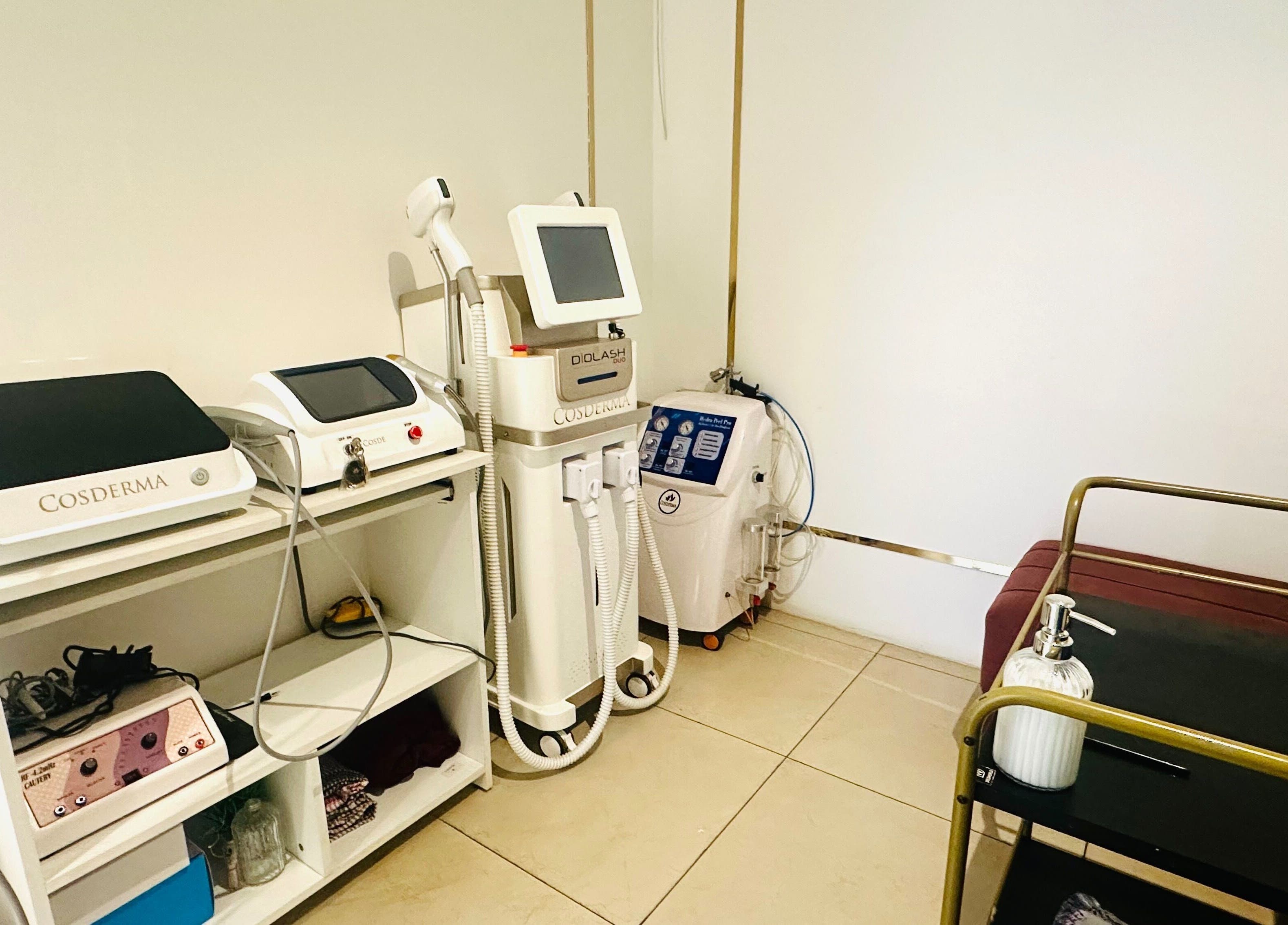 Advanced cosmetic equipment at Dr.Akhilas Aesthetics, Hyderabad, Telangana, IN, showcasing modern facilities.