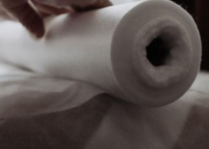 Drap de massage prêt pour traitement à Studio by MS, Genève, Genève, CH. Confort et relaxation assurés.