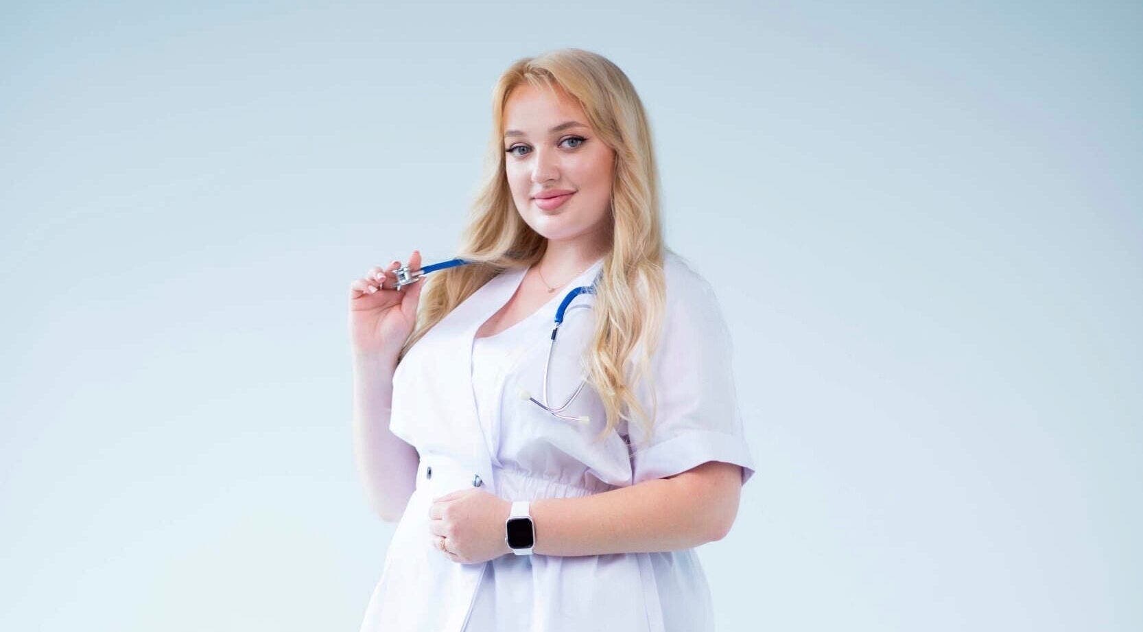 Доктор в белом халате в Dr.Tatiana Pohrebniak, Casablanca, Casablanca-settat, MA.