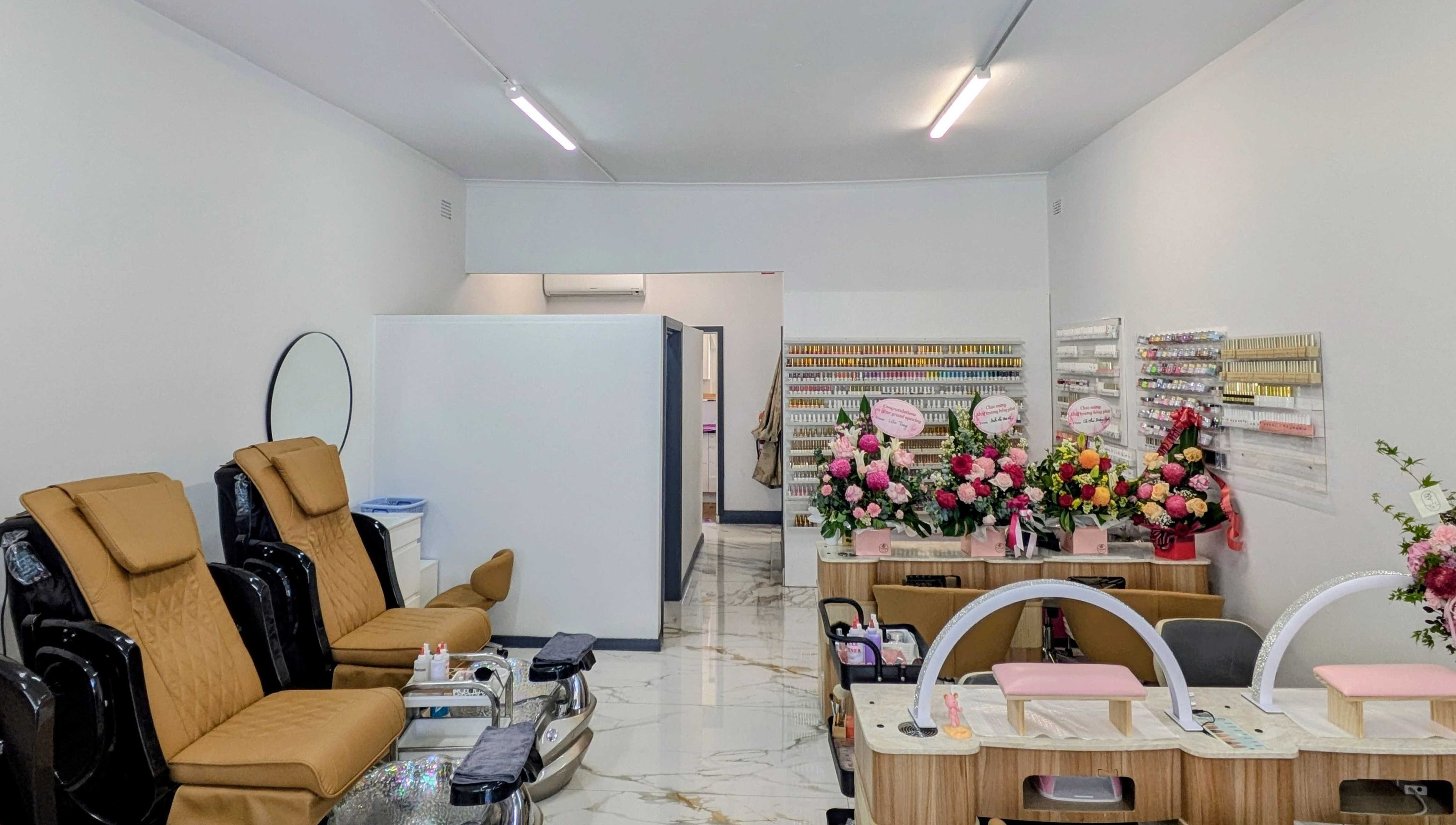 Cozy, elegant nail spa at Nails & Beauty By Chloe, Merrylands, New South Wales, AU with luxury seating.