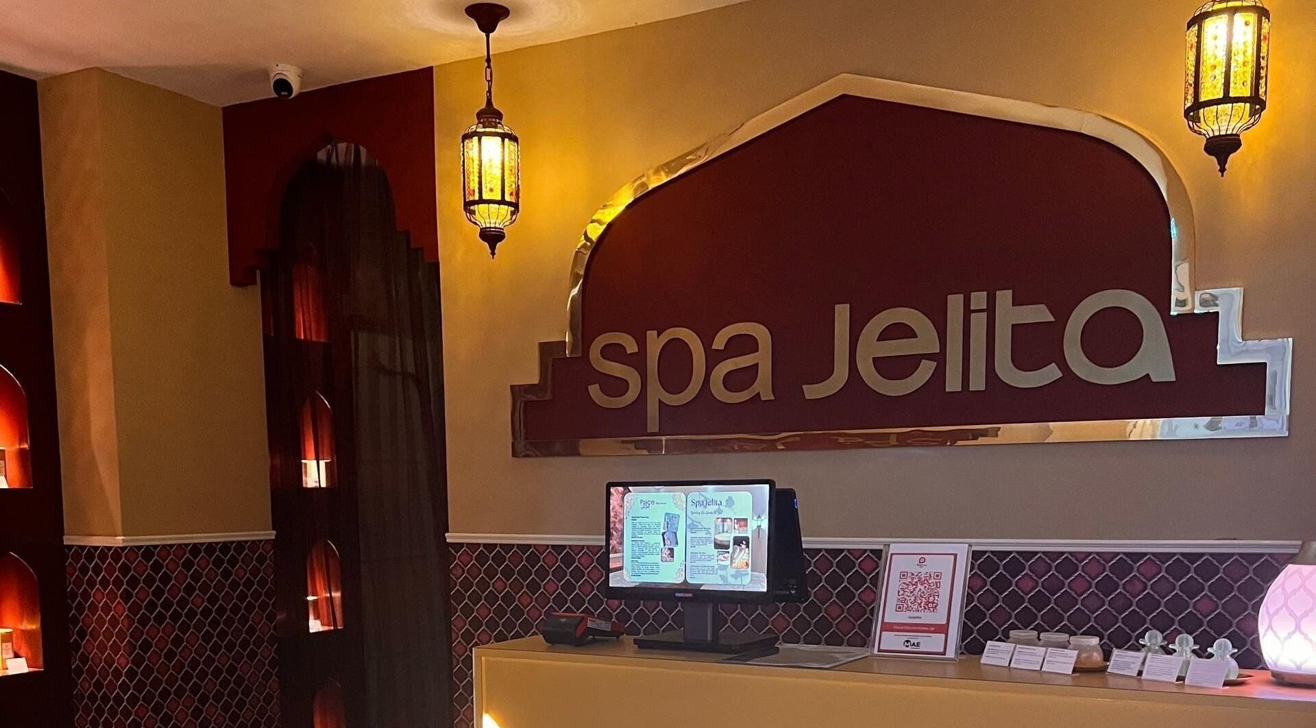 Reception area of Spa Jelita Malaysia, Kuala Lumpur, Wilayah Persekutuan Kuala Lumpur, MY, showcasing warm decor.