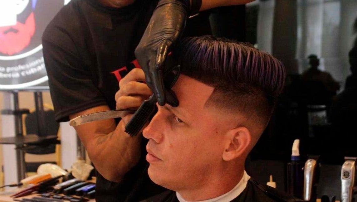 Corte de cabello moderno en Alberto86, La Habana, La Habana, CU. Estilo fresco y profesional.