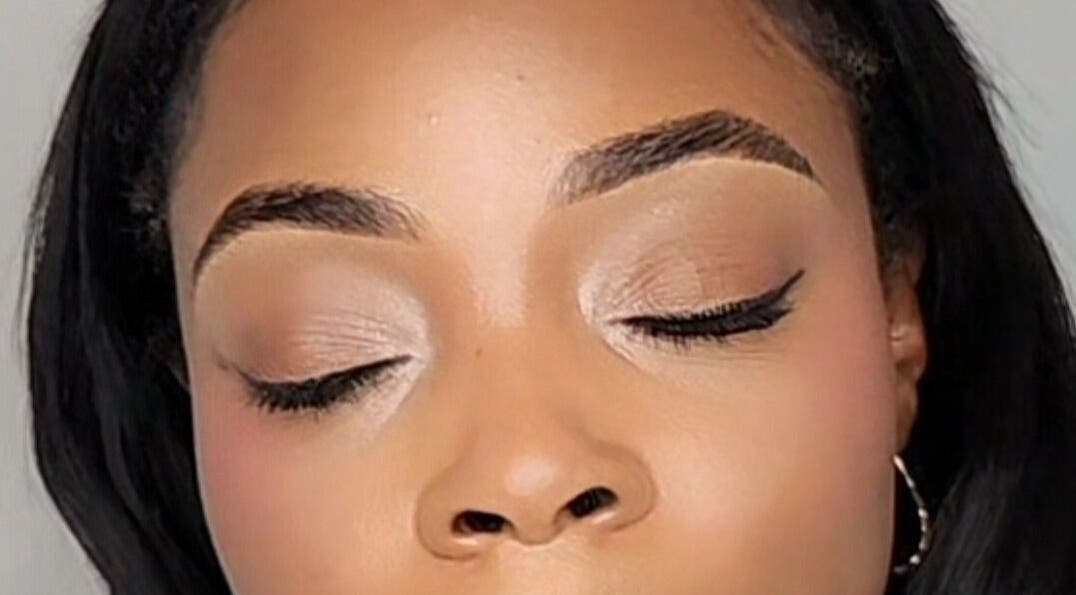Perfectly styled eyebrows and makeup at AireSkin.Beauty in Atlanta, Georgia, US.