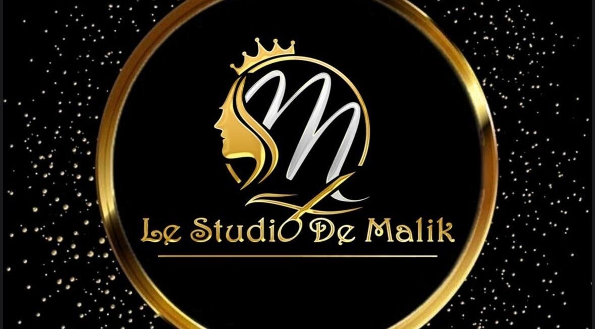 Le Studio De Malik logo in gold and black, Paramaribo, Paramaribo, SR.