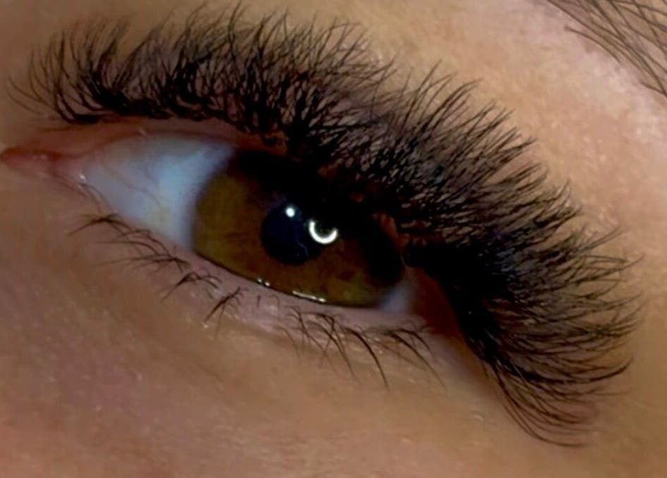 Closeup of beautifully designed lashes at Carol Santos Lash Designer, São João Da Madeira, Aveiro, PT.