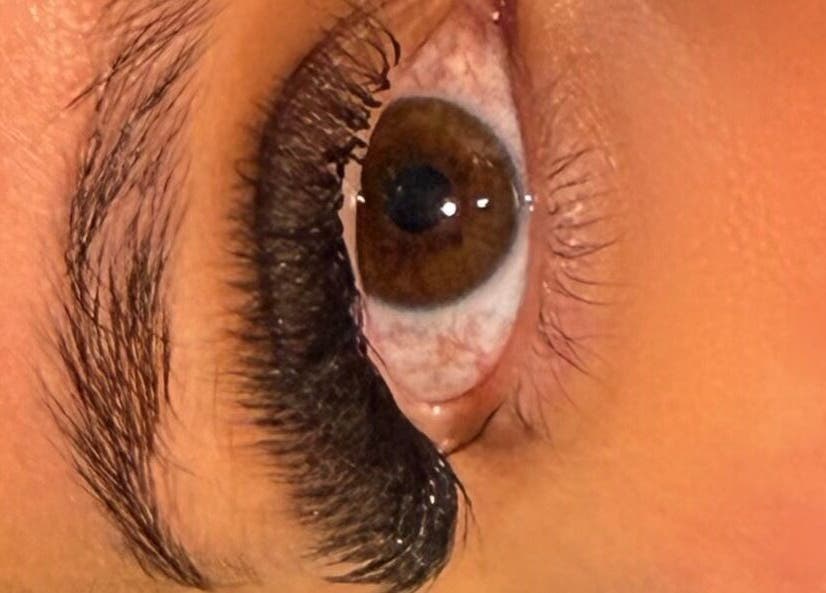 Close-up of elegant lash extensions by Carol Santos Lash Designer in São João Da Madeira, Aveiro, PT.