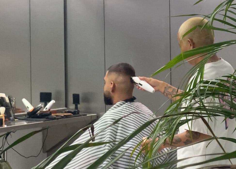 Gambar potong rambut di Human Barber Club VOL 1, Bali, Bali, ID.