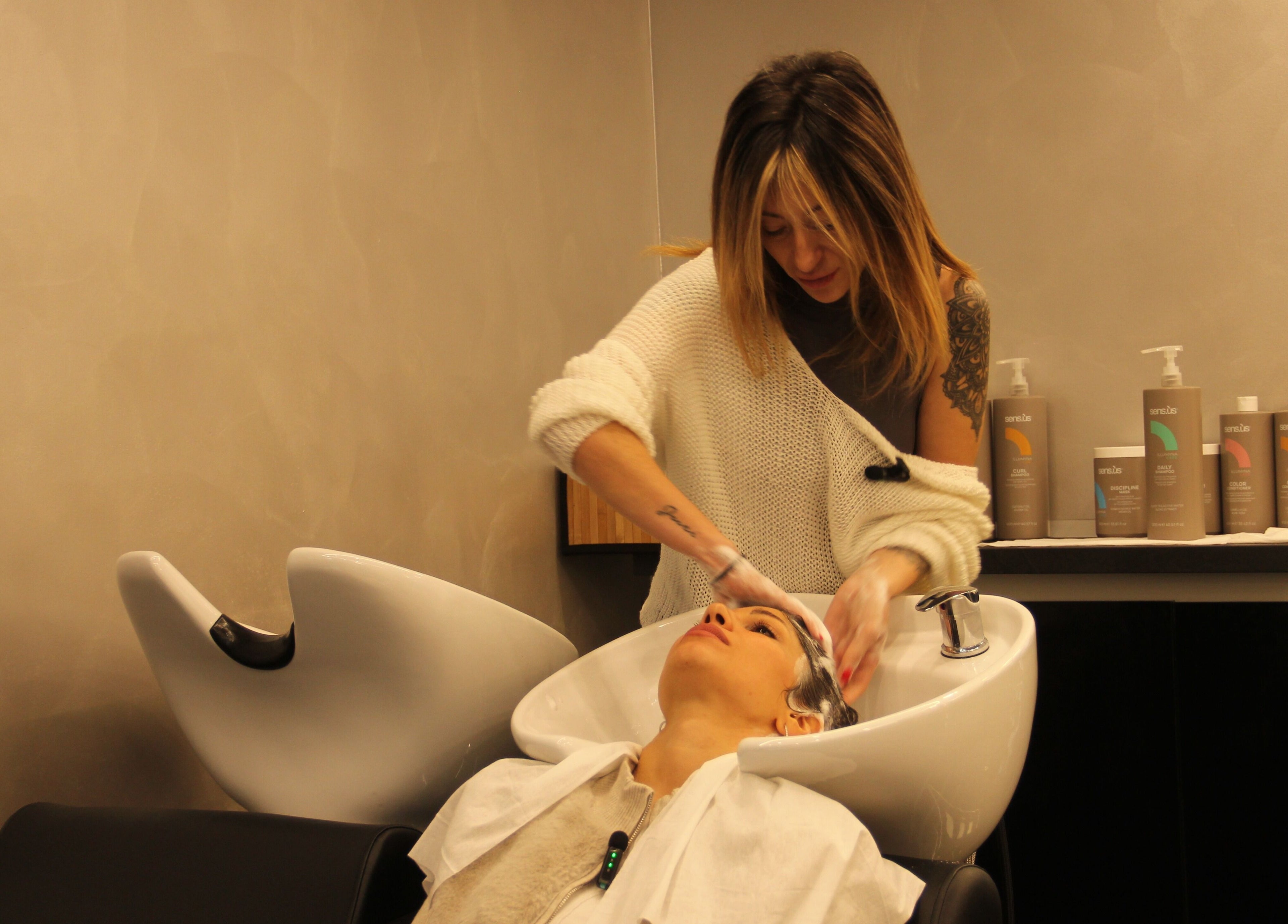 Lavaggio capelli professionale al Nuovo Salone Dante, Verona, Veneto, IT.