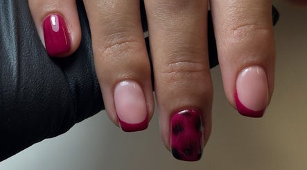 Elegant pink and red nail design at Beauty Box Spa, Bracknell, England, GB enhances beauty and style.