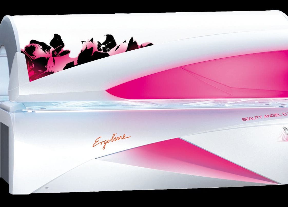 Modern tanning bed at Solaris Tan Lounge, Auckland, Auckland, NZ, offering premium sun-kissed experiences.