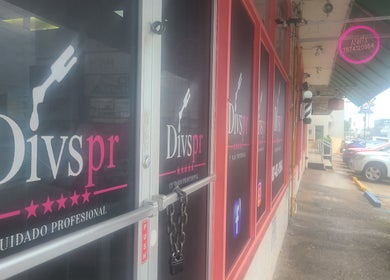 Exterior view of Divspr Professional Care in San Juan, San Juan, PR showcasing vibrant signage.