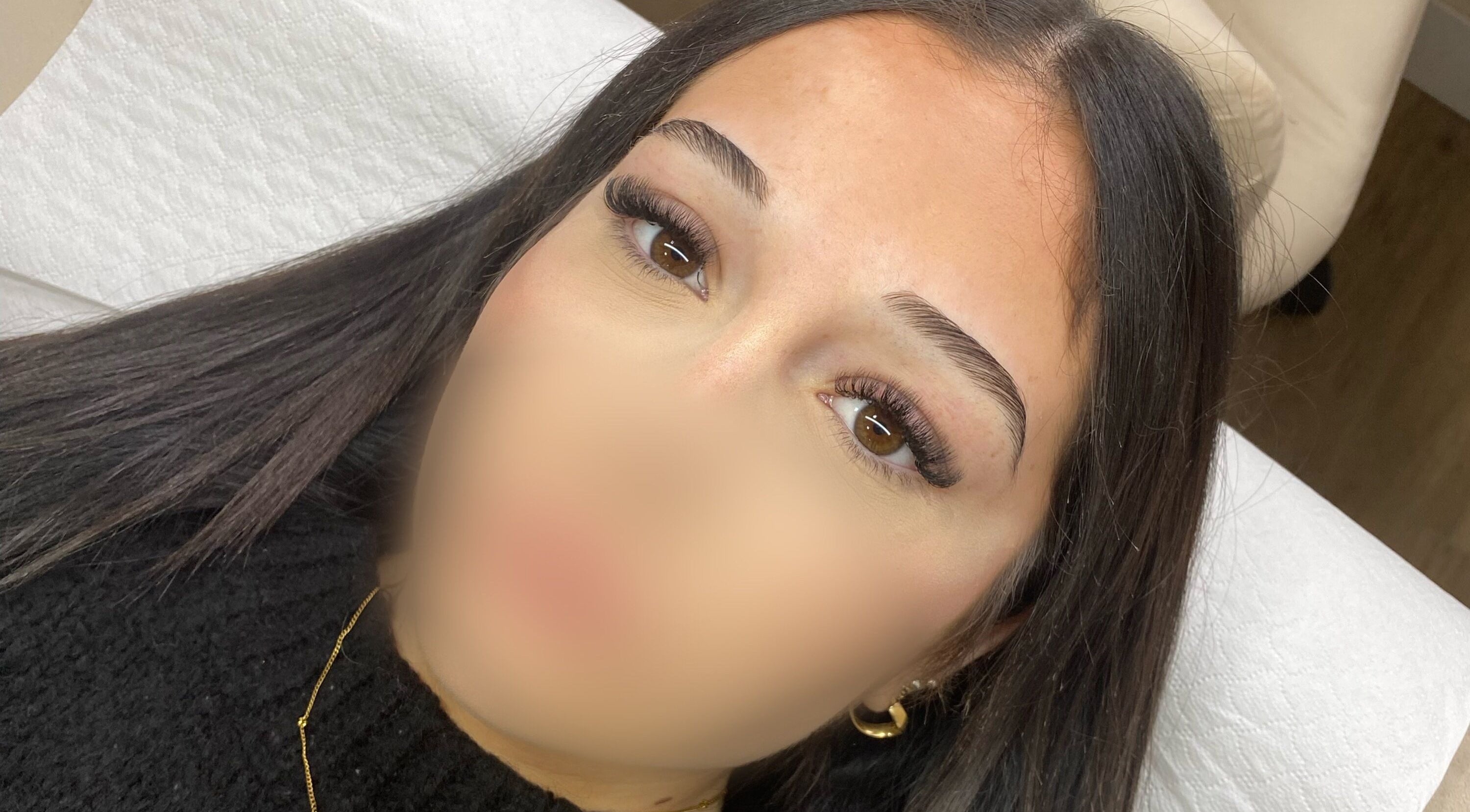 Extensions de cils à L'espace So'Girly, Pont-de-chéruy, Auvergne-rhône-alpes, FR. Look élégant et raffiné.