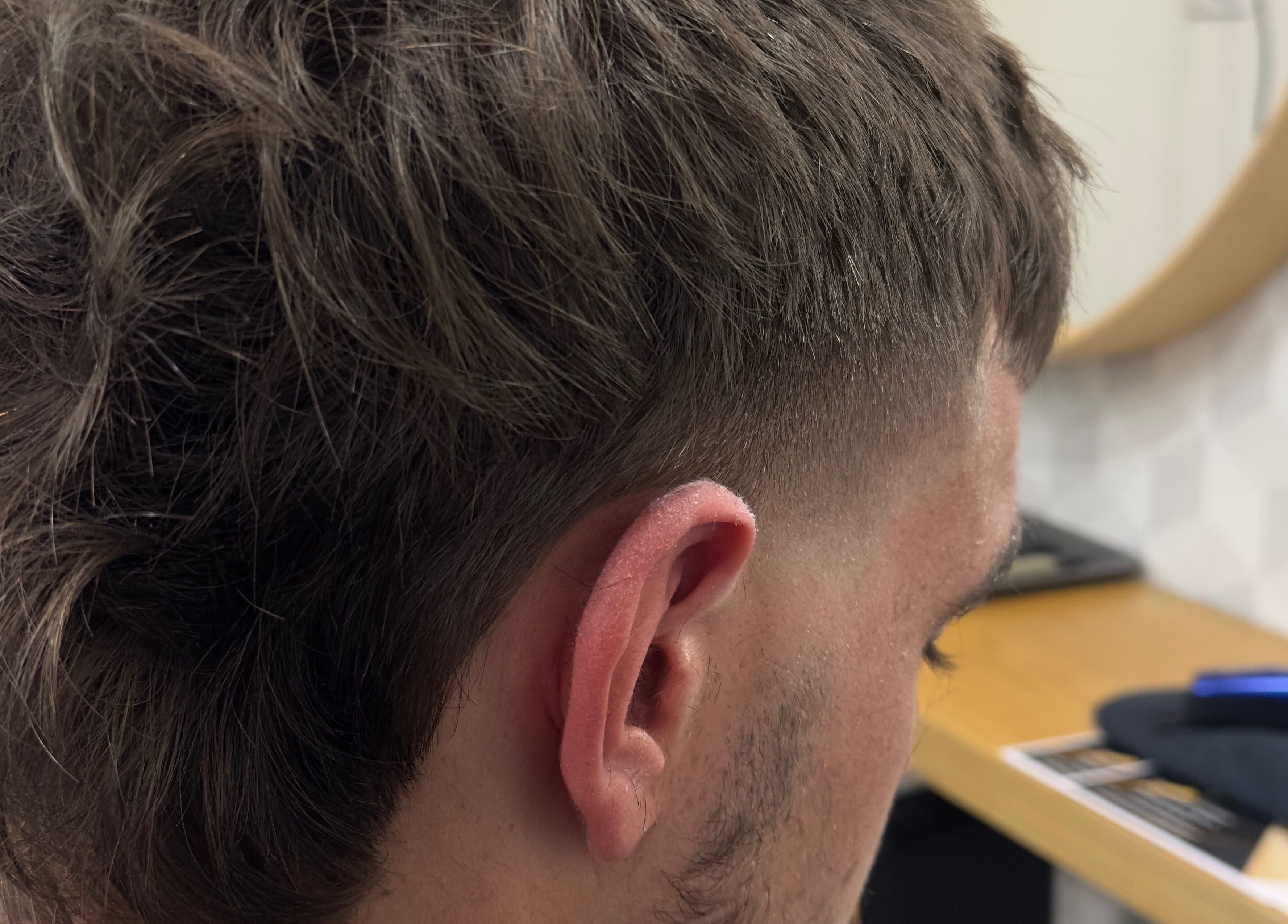 Coupe de cheveux moderne à Pito.cld, Noé, Occitanie, FR. Confort et style au rendez-vous.