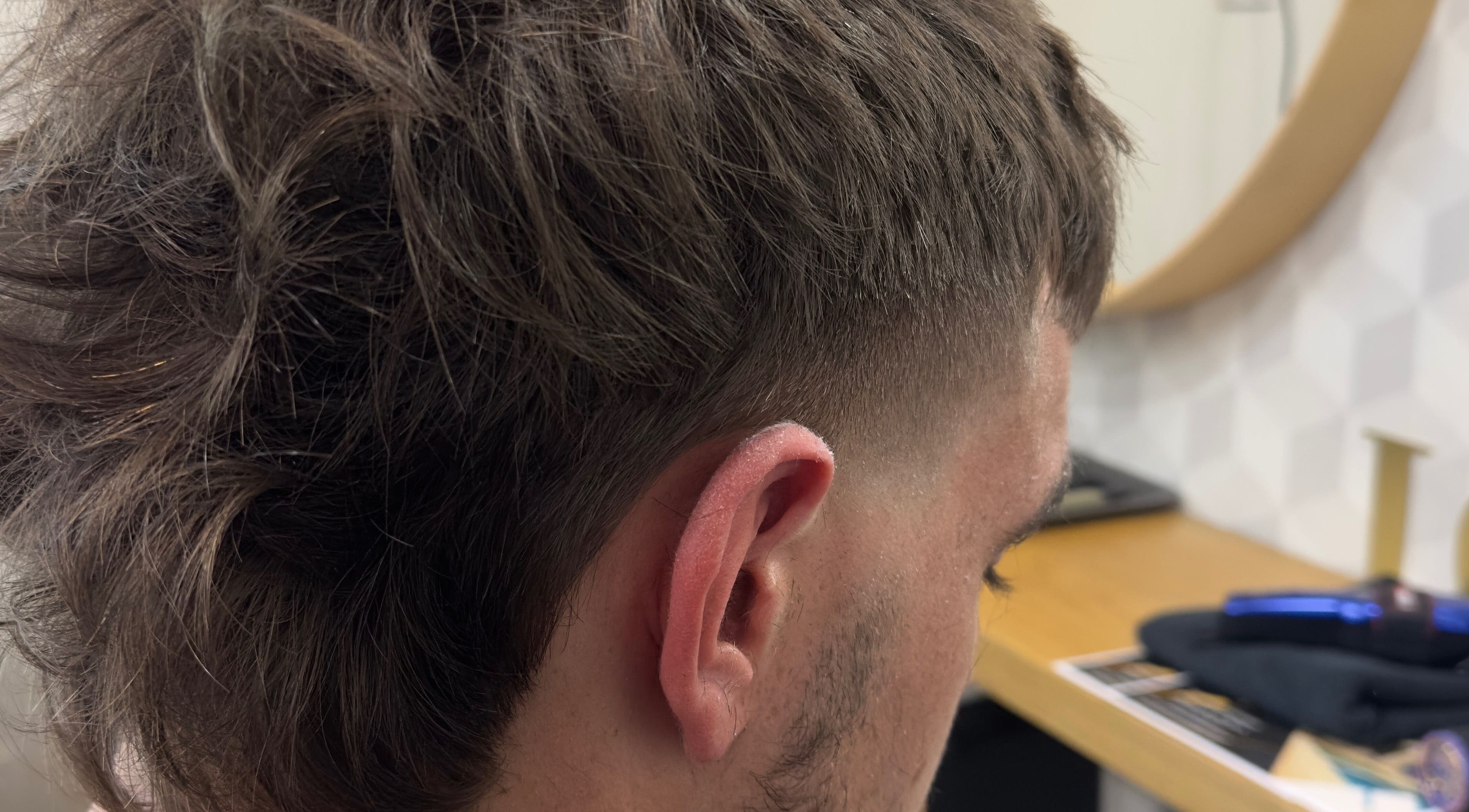 Coupe de cheveux moderne à Pito.cld, Noé, Occitanie, FR. Confort et style au rendez-vous.