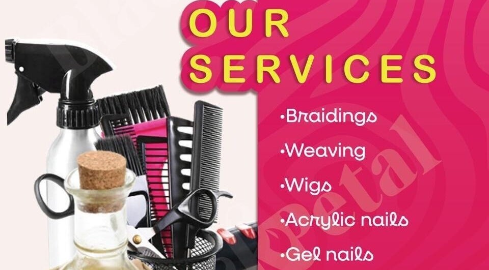 Kemeuniquestylist's services in Bridgetown, Saint Michael, BB: braidings, weavings, wigs, acrylic and gel nails.