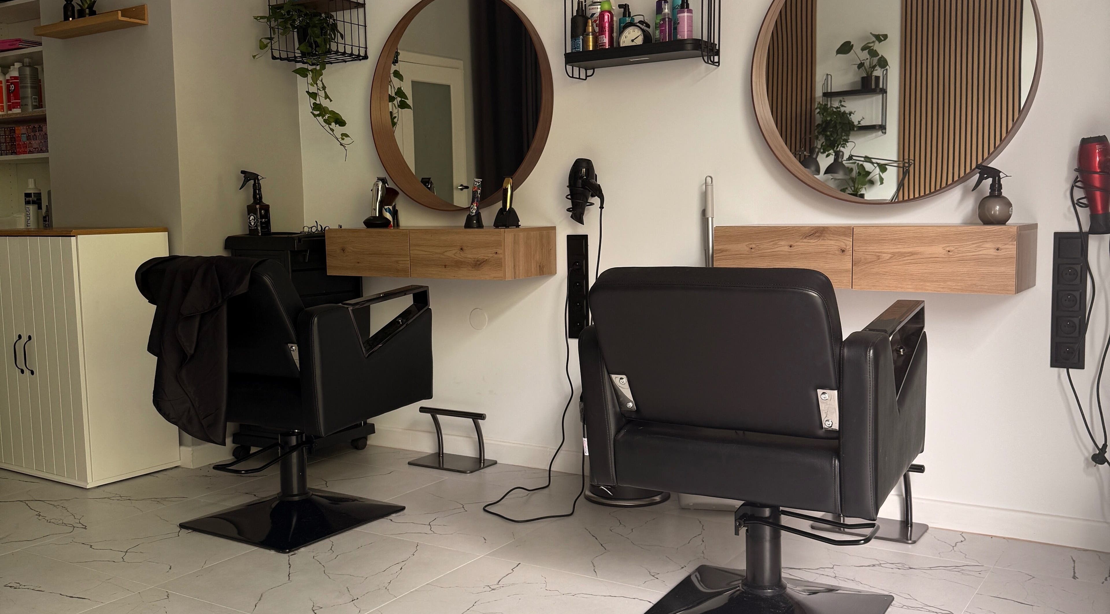 Современный интерьер салона BEATY LAB 4U в Варшаве, Województwo Mazowieckie, PL.