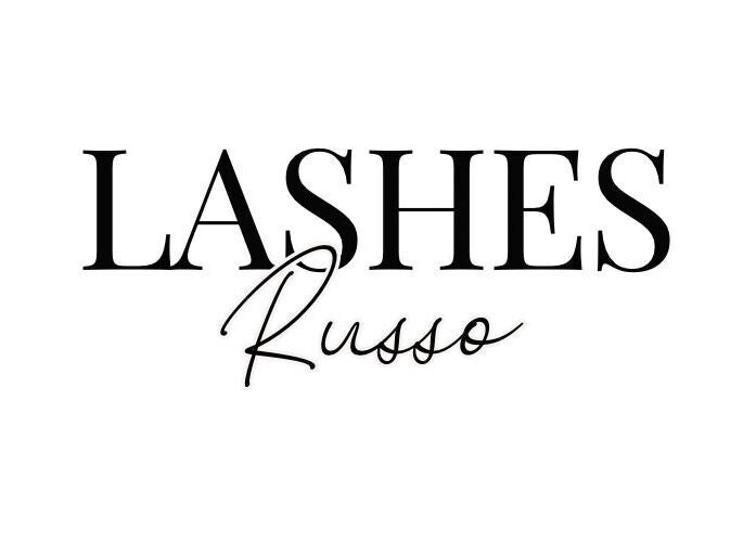 Logo elegante de Lashes Russo, un centro de belleza en Barcelona, Catalunya, ES.