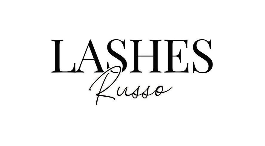 Logo elegante de Lashes Russo, un centro de belleza en Barcelona, Catalunya, ES.