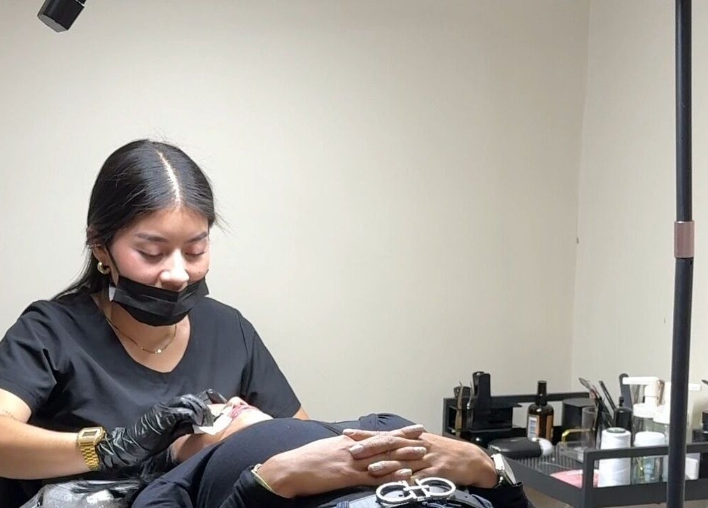 Technician performing brow service at AnglikBrowsStudio, Cundinamarca, Cundinamarca, CO.