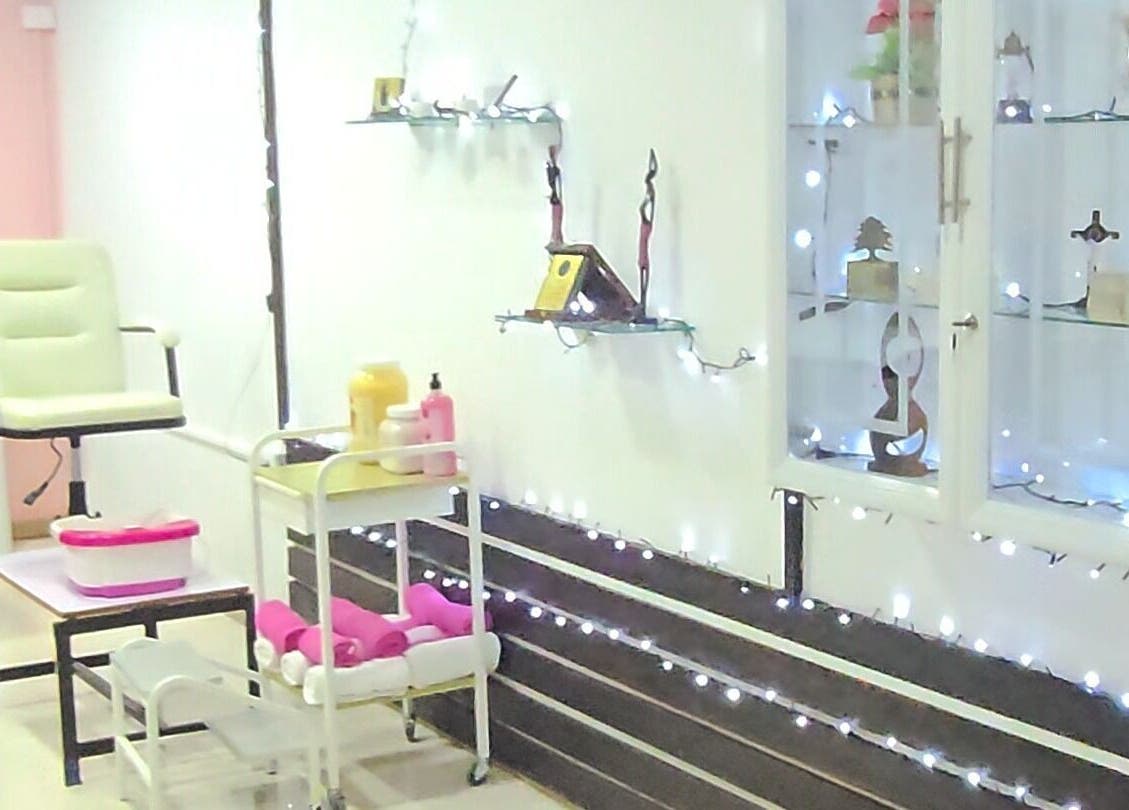 White and pink spa chair and decor at House of Beauty by Lea in Chekka, North Governorate, LB.