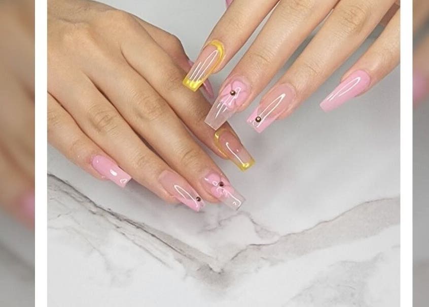 Diseño de uñas acrílicas en AMG Beauty Salon & SPA, Guadalajara, Jalisco, MX.