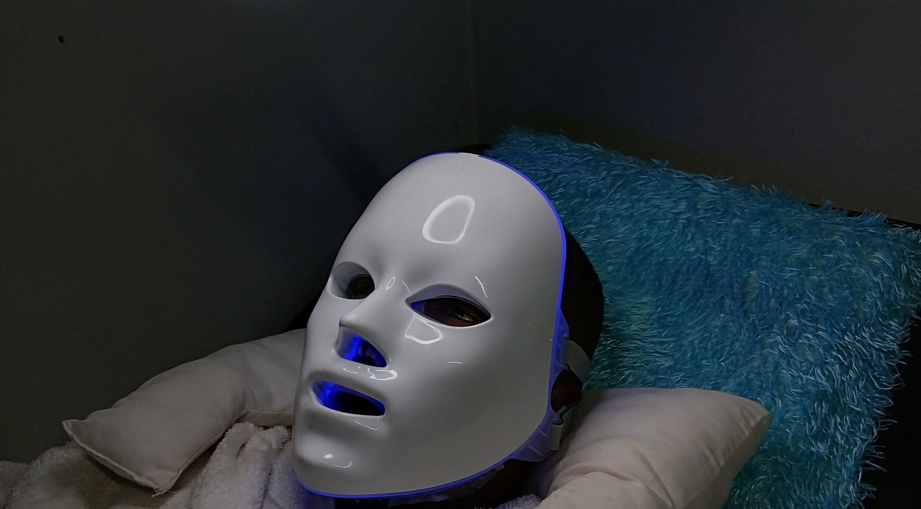 LED mask therapy at Felicia.ciamartiinezsbeautyspa, Vanderbijlpark, Gauteng, ZA, enhancing skin radiance.