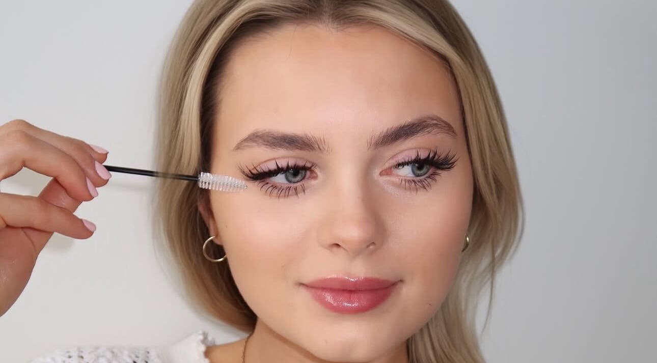 Expert lash application at LASHBYRACHEL in Burnaby, British Columbia, CA featuring precision and style.