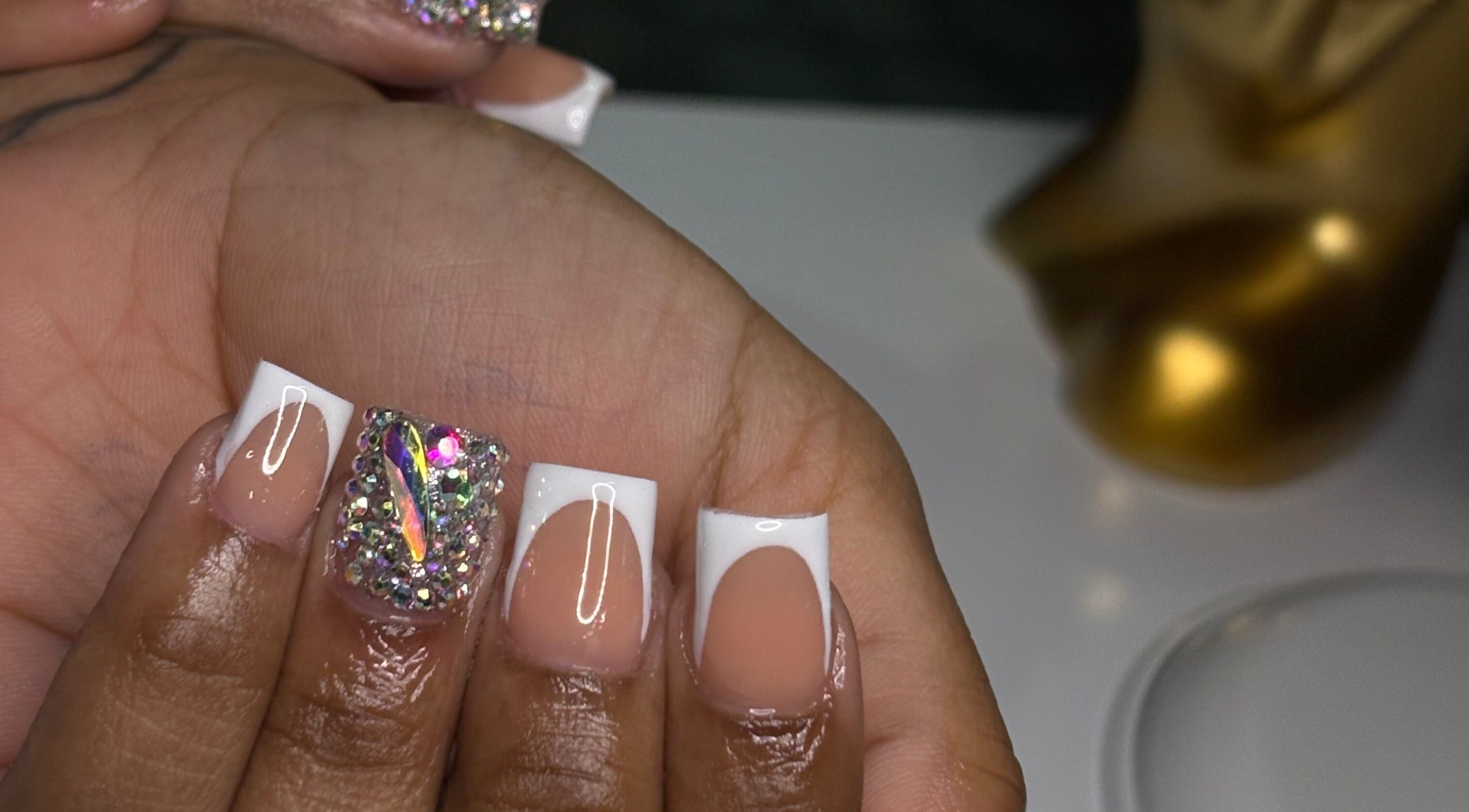 Elegant manicured nails with sparkle at Sluxelifett, Port of Spain, Port of Spain Corporation, TT.