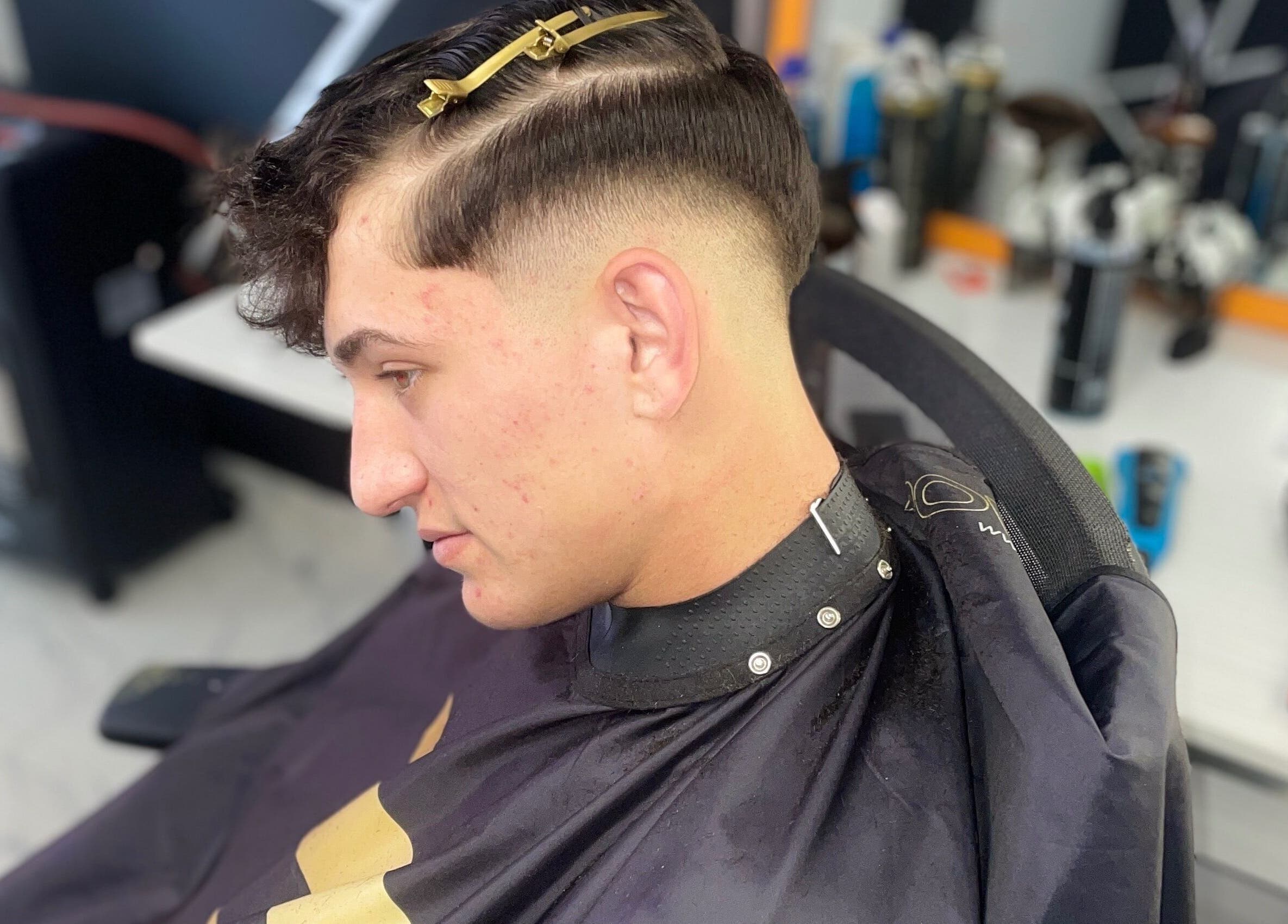 Tuns modern la Andrei Barber, Tăriceni, Județul Prahova, RO, într-un cadru profesional.