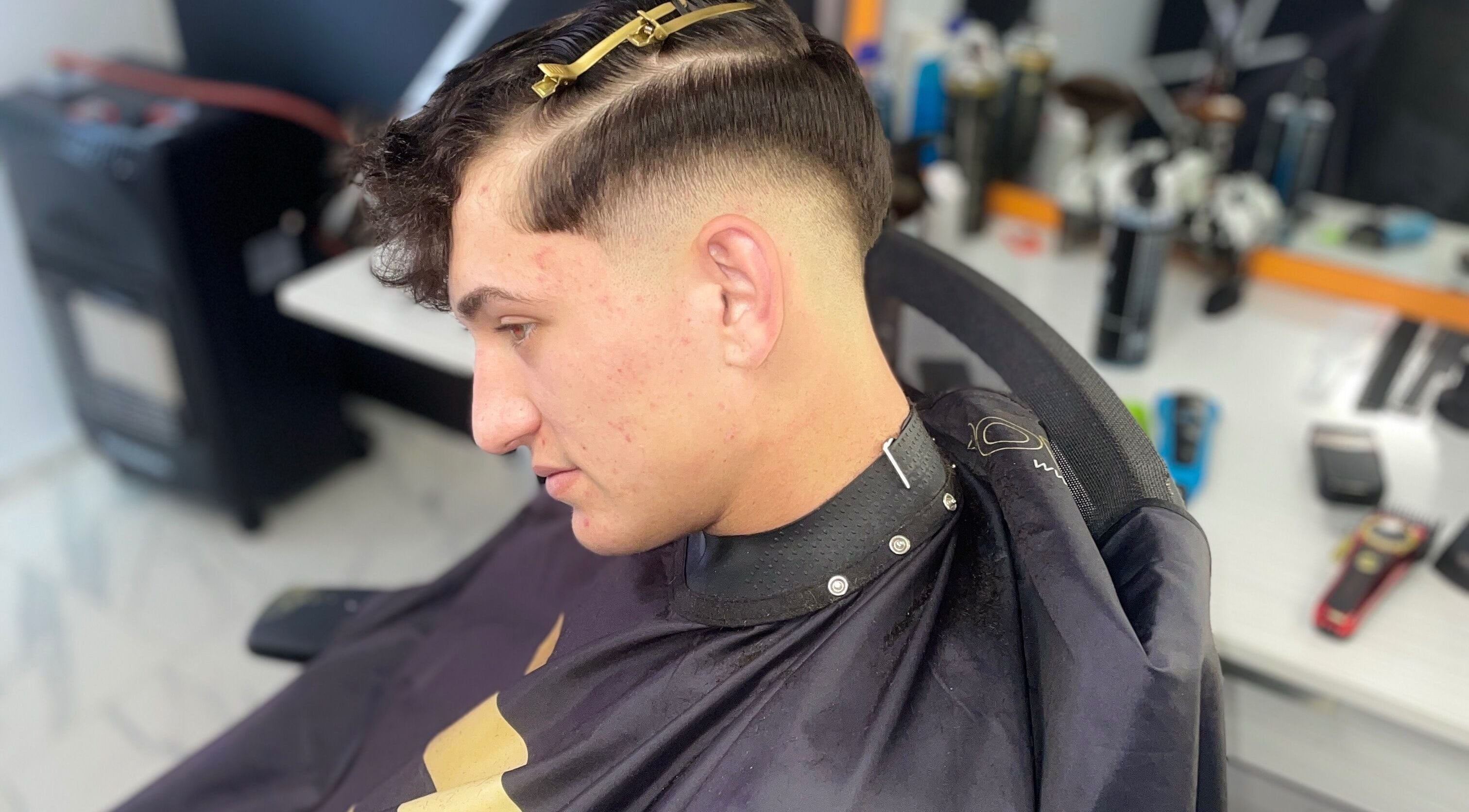 Tuns modern la Andrei Barber, Tăriceni, Județul Prahova, RO, într-un cadru profesional.