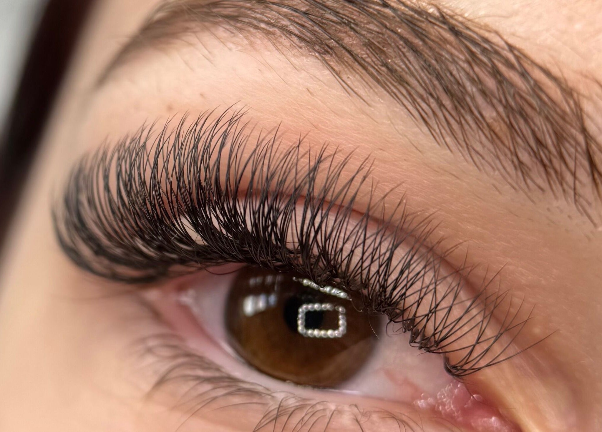 Наращенные ресницы в I AM PANDA SWISS, Нидерленц, Аргау, Швейцария.