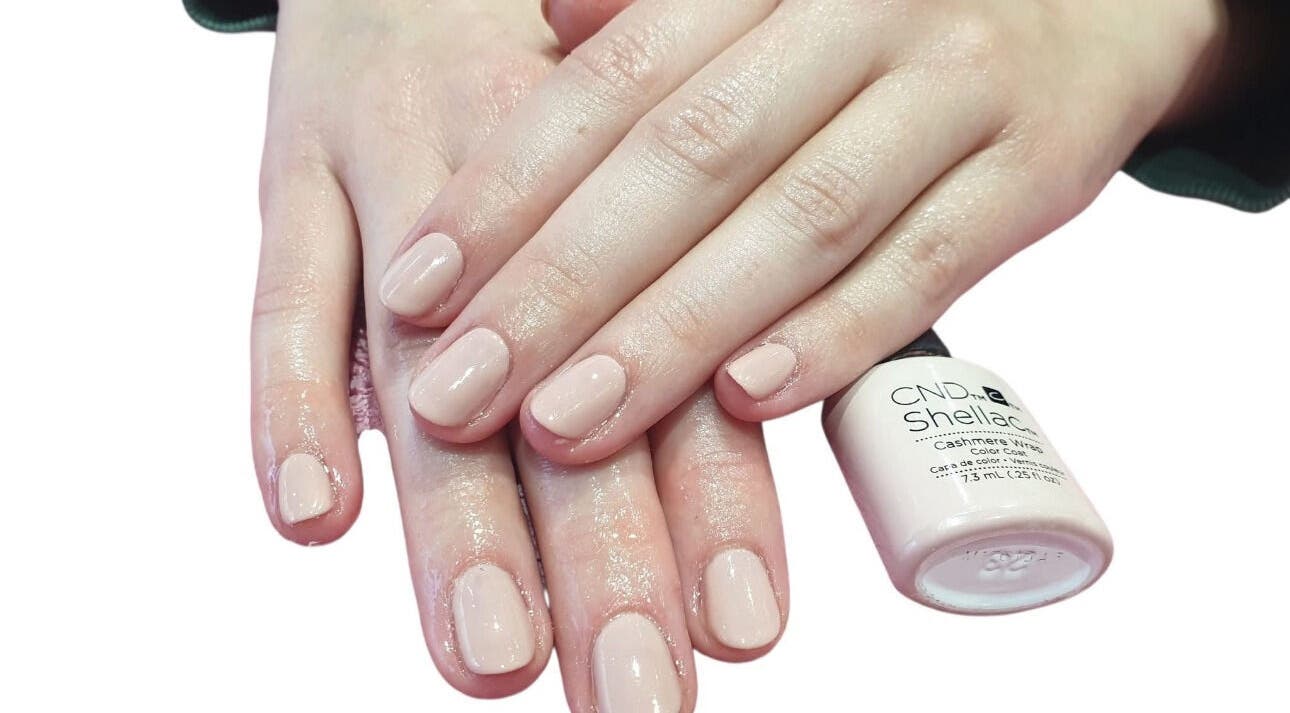 Freshly manicured nails with soft pink shellac at Kebella Beauty Bath Street, Glasgow, Scotland, GB.