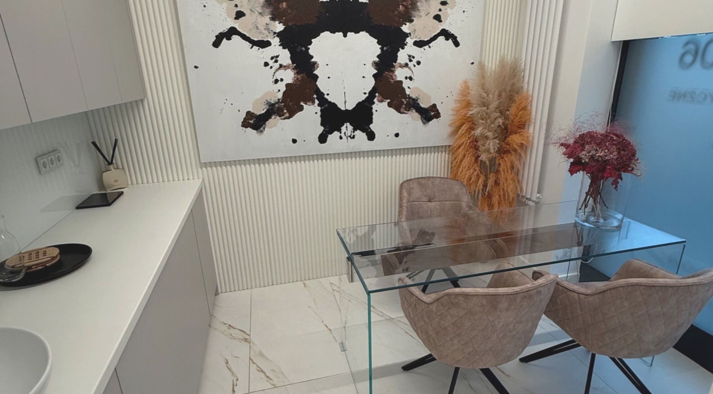 Eleganckie wnętrze klinika medycyny estetycznej Amelie w Warszawie, Województwo Mazowieckie, PL.