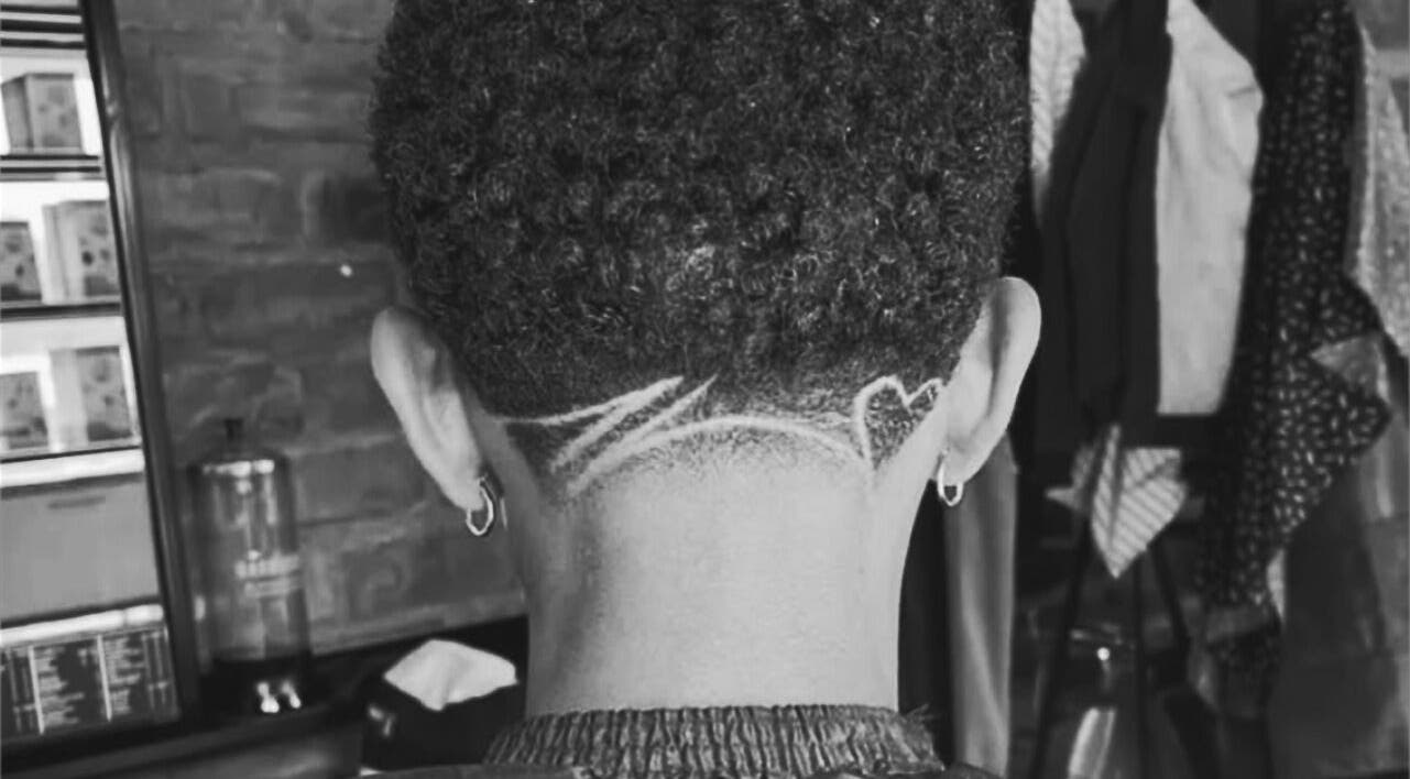 Modern undercut design at Xdabarber in Pretoria, Gauteng, ZA, showcasing unique barbering artistry.