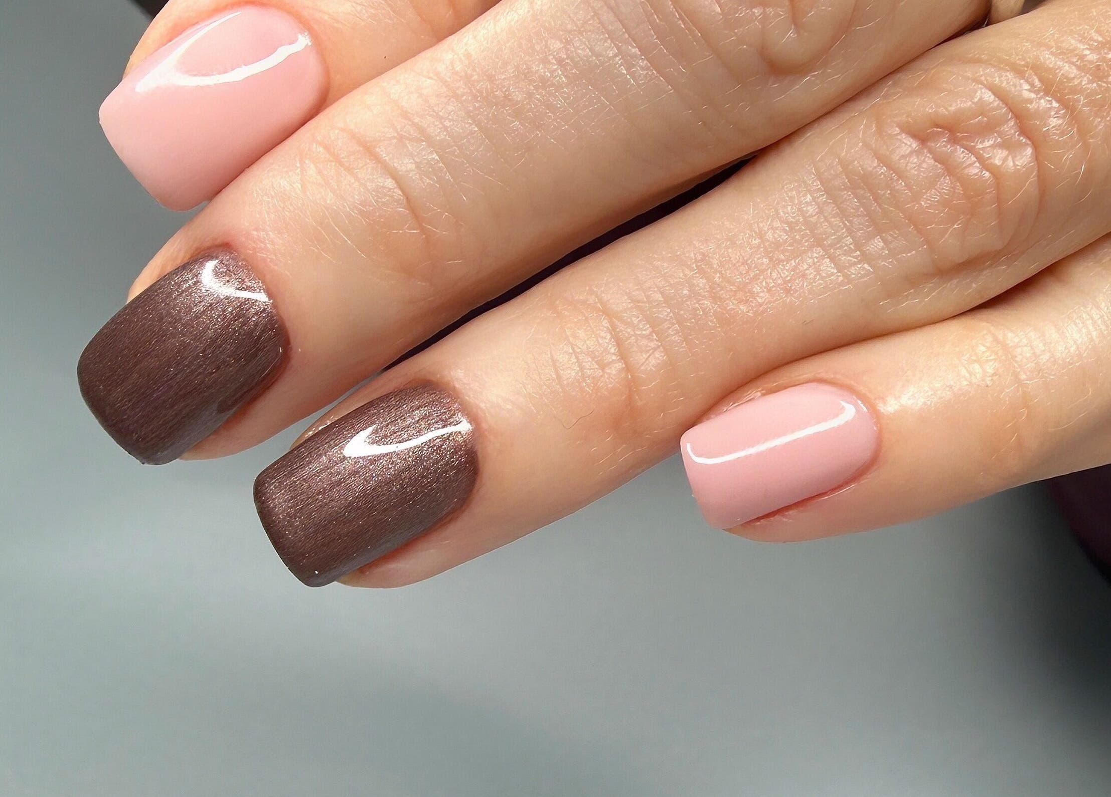 Стильний манікюр від Nails Alina Korotkova/Clonmel, Clonmel, County Tipperary, IE.