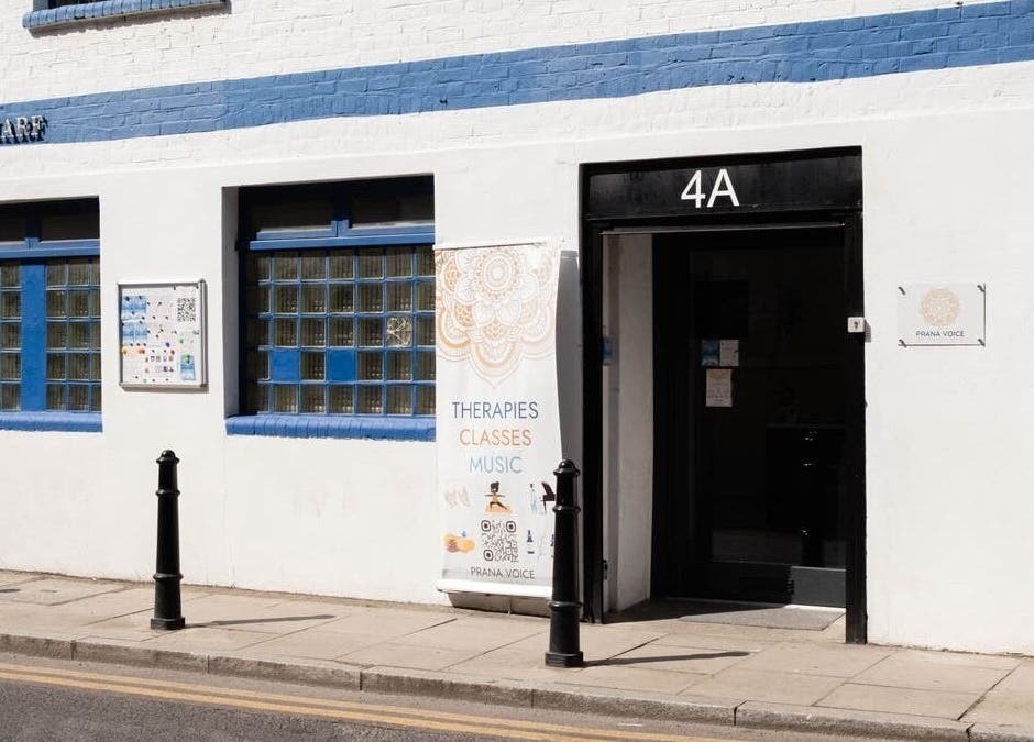 Front entrance of Idle Hands Massage Therapy in London, England, GB. Modern design and inviting setting.