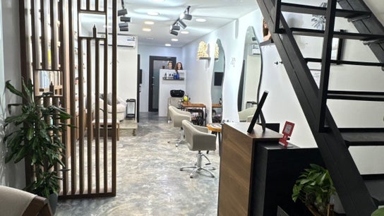 Ameeri Touch Hair & Beauty