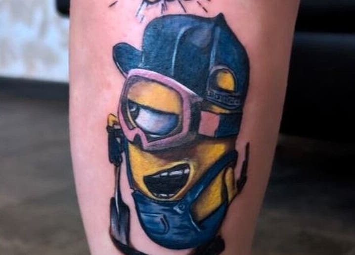 Kolorowy tatuaż na nodze w Studio Tatuażu Afekt Real Stalowa Wola, Stalowa Wola, Województwo Podkarpackie, PL