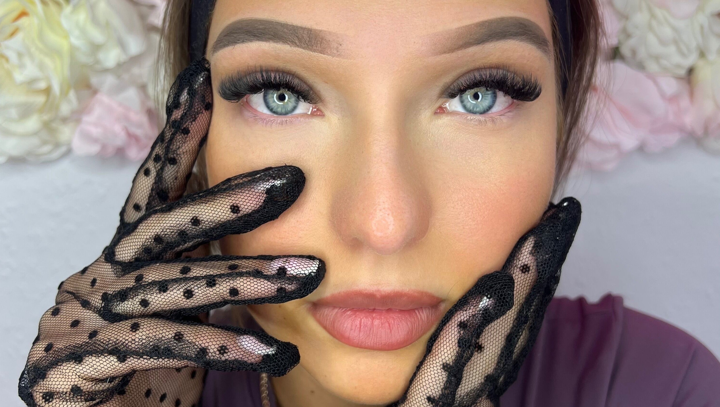 Close-up of elegantly styled lashes at Linda.Lashes.Rugby, showcasing beauty expertise in Rugby, England, GB.