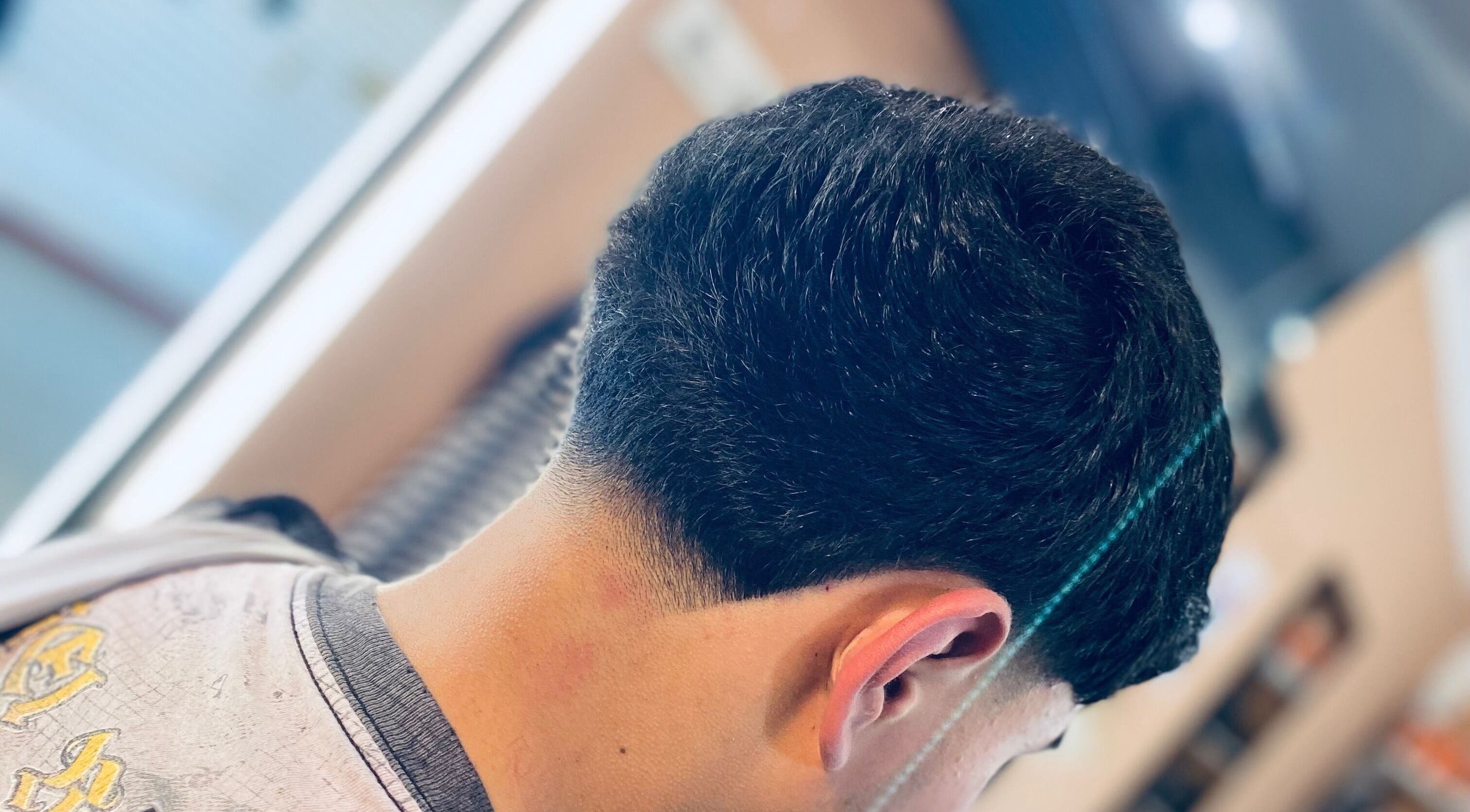 Sleek haircut at Alexy Barber💈 in Ciudad De Guatemala, Guatemala, GT